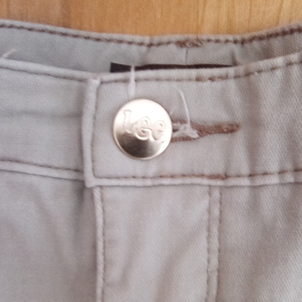 Lee Women's Straight Leg Jeans in Beige - Picture 2 of 16